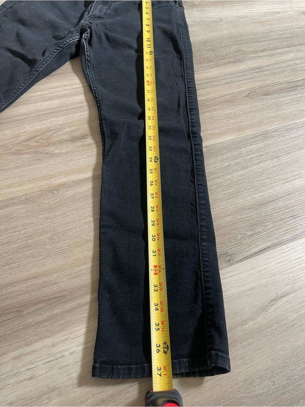Hollister Men's Black Skinny Jeans - Size 32x30 - Picture 6 of 6